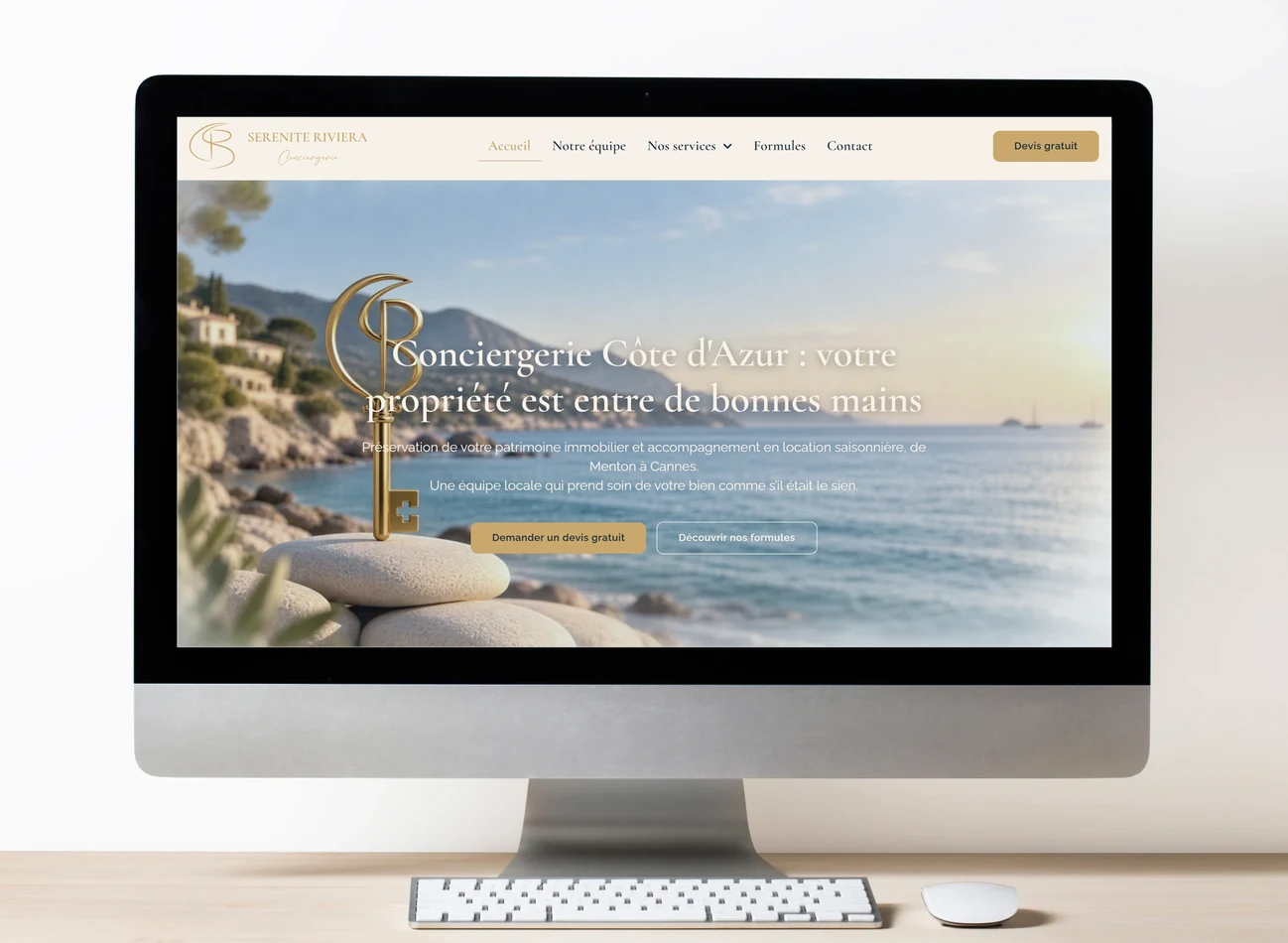 Site internet Sérénité Riviera Conciergerie présenté sur un écran